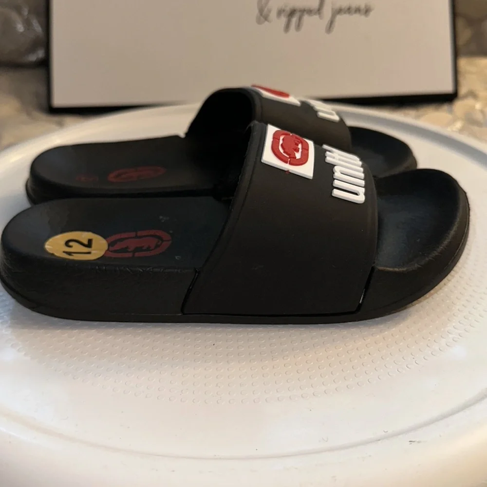 🆕Ecko Unlimited Kid Slides